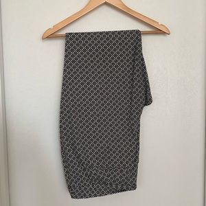 Dana Buchman Black Tie Printed Pants